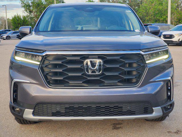 new 2025 Honda Pilot car, priced at $45,859