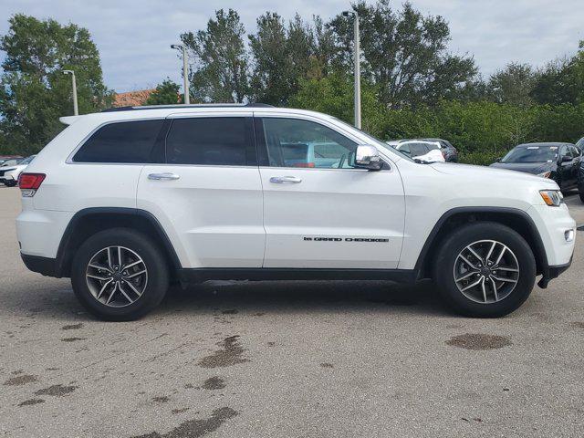 used 2022 Jeep Grand Cherokee car, priced at $18,975