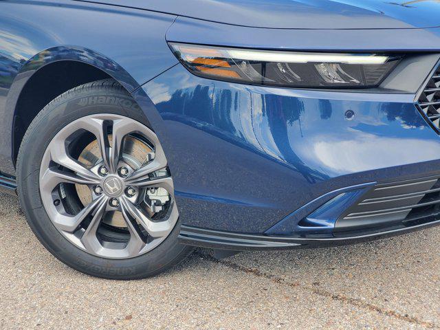 new 2026 Honda Civic Hybrid car, priced at $33,900