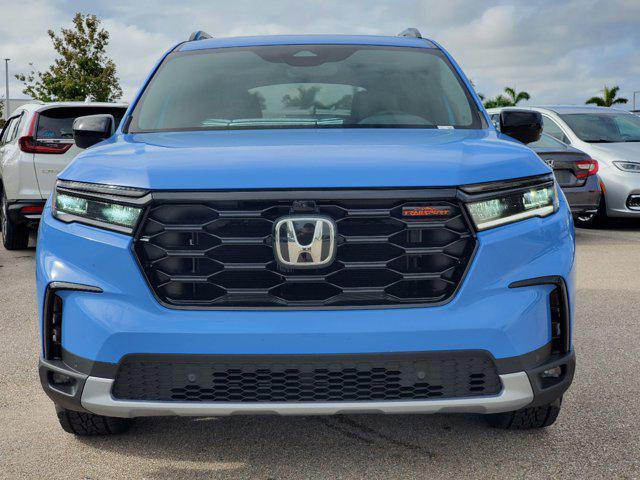 new 2025 Honda Pilot car, priced at $50,225