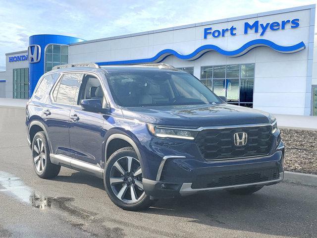 new 2025 Honda Pilot car, priced at $49,681