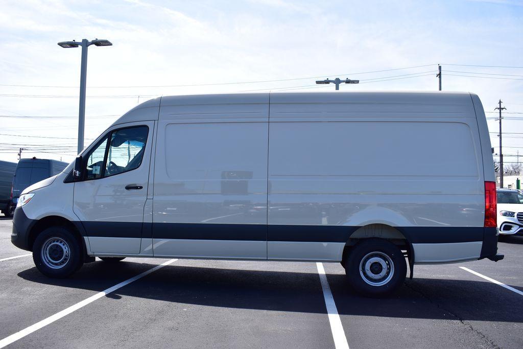 new 2024 Mercedes-Benz Sprinter 3500 car, priced at $70,835