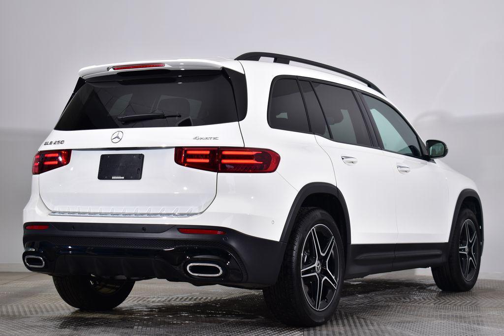 used 2025 Mercedes-Benz GLB 250 car, priced at $45,855