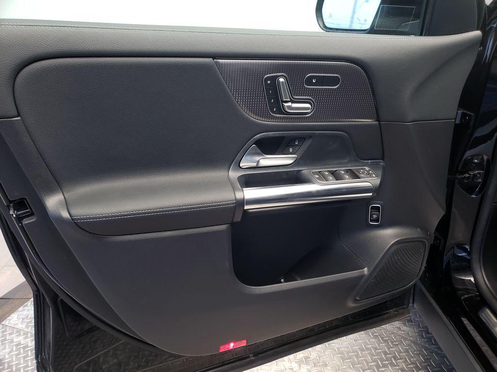 used 2021 Mercedes-Benz GLA 250 car, priced at $27,985