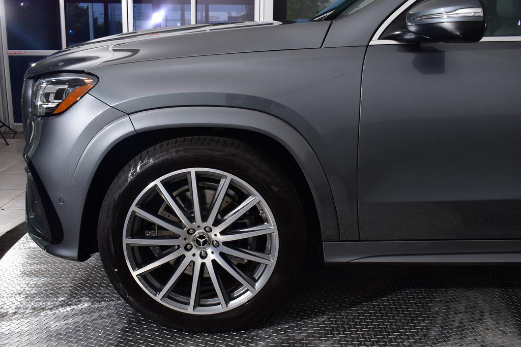 used 2025 Mercedes-Benz GLS 450 car, priced at $86,612