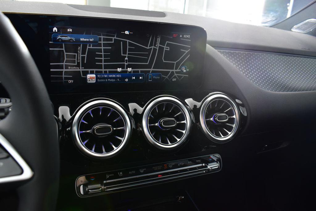 used 2025 Mercedes-Benz GLA 250 car, priced at $39,178