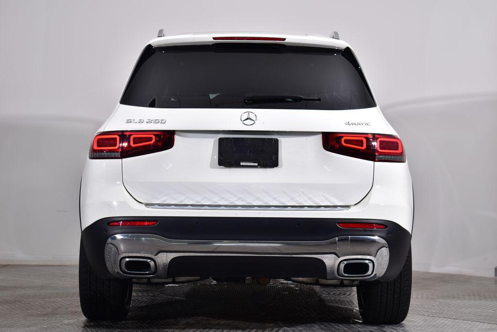 used 2022 Mercedes-Benz GLB 250 car, priced at $33,150
