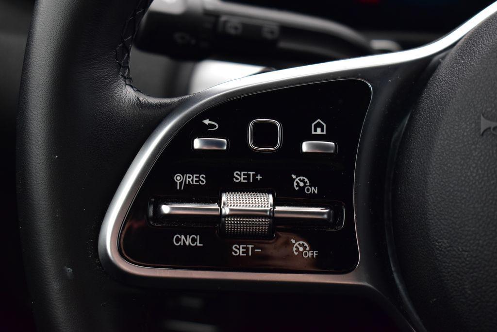 used 2022 Mercedes-Benz GLB 250 car, priced at $33,150