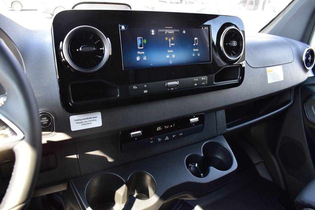 new 2025 Mercedes-Benz Sprinter 2500 car, priced at $69,426