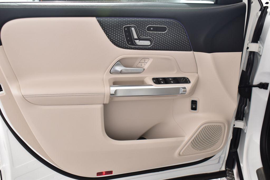 used 2025 Mercedes-Benz GLB 250 car, priced at $45,214