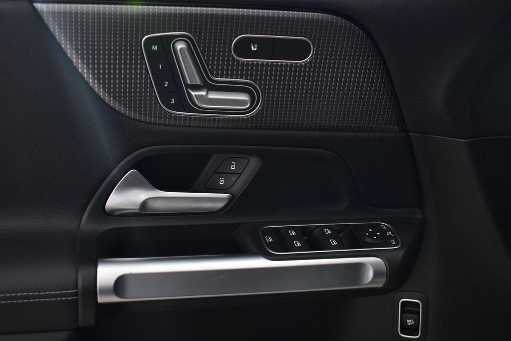 used 2020 Mercedes-Benz GLB 250 car, priced at $23,339