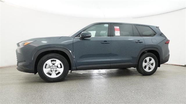 new 2025 Toyota Highlander car, priced at $43,708