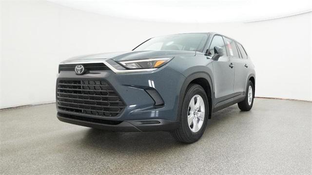 new 2025 Toyota Highlander car, priced at $43,708