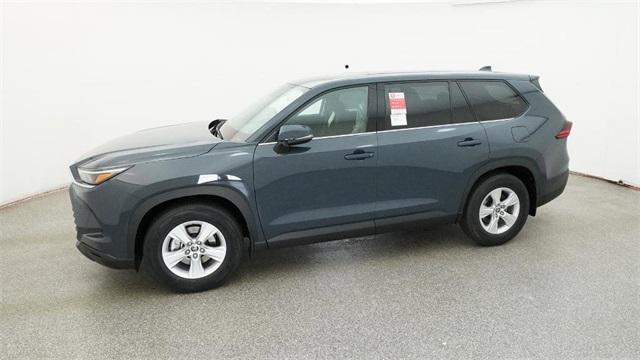 new 2025 Toyota Highlander car, priced at $43,708