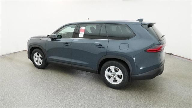 new 2025 Toyota Highlander car, priced at $43,708