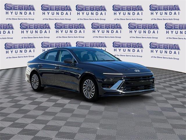 new 2025 Hyundai Sonata Hybrid car, priced at $37,032