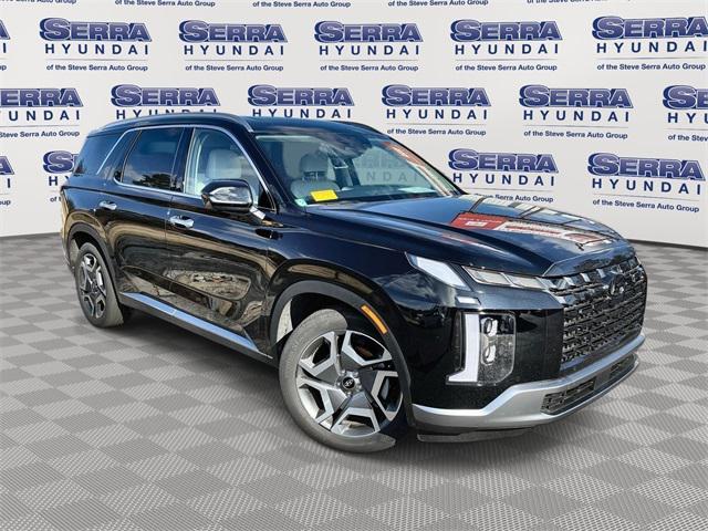 used 2024 Hyundai Palisade car, priced at $40,900