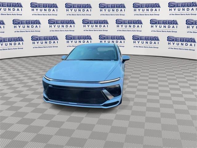new 2024 Hyundai Sonata Hybrid car, priced at $28,999