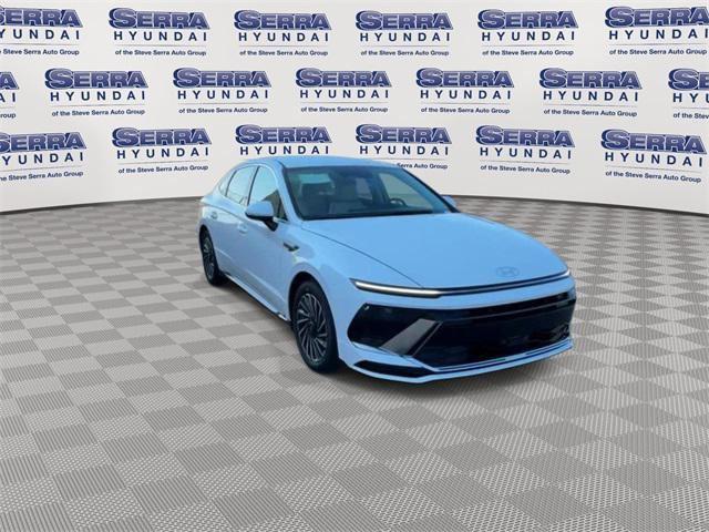 new 2024 Hyundai Sonata Hybrid car, priced at $28,999