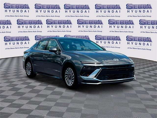 new 2025 Hyundai Sonata Hybrid car, priced at $30,751