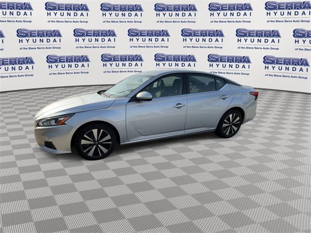 used 2022 Nissan Altima car, priced at $18,900