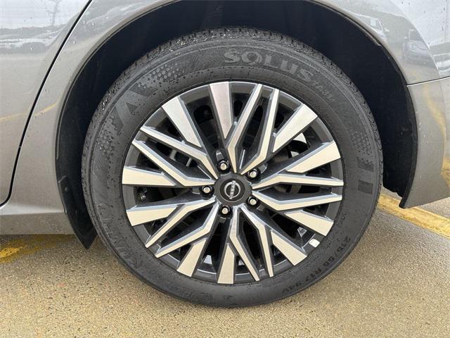used 2025 Nissan Altima car, priced at $23,899