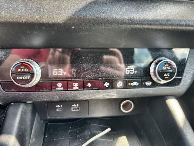 used 2022 Mitsubishi Outlander car, priced at $21,995