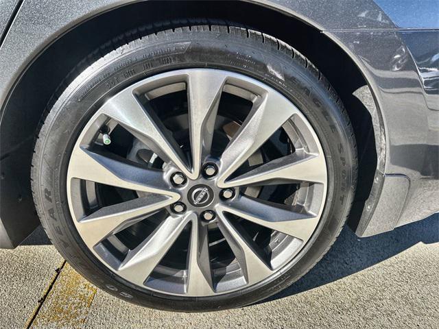 used 2023 Nissan Maxima car, priced at $29,095