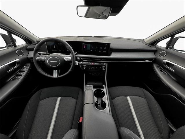 new 2025 Hyundai Sonata Hybrid car, priced at $30,788