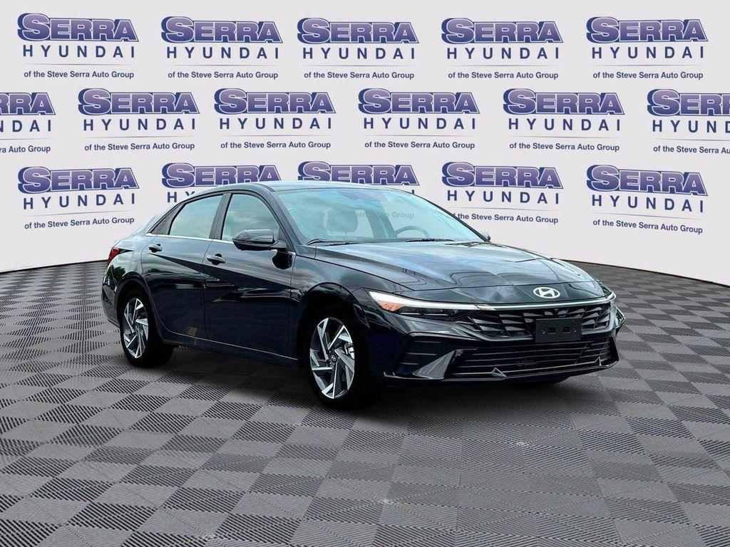 new 2025 Hyundai Elantra car, priced at $25,068