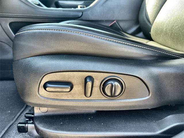 used 2023 GMC Acadia car, priced at $27,899