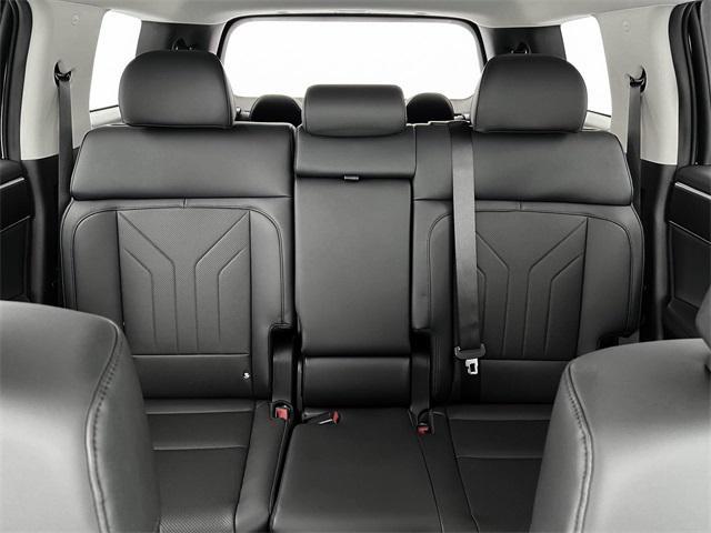 new 2025 Hyundai Santa Fe car, priced at $33,944