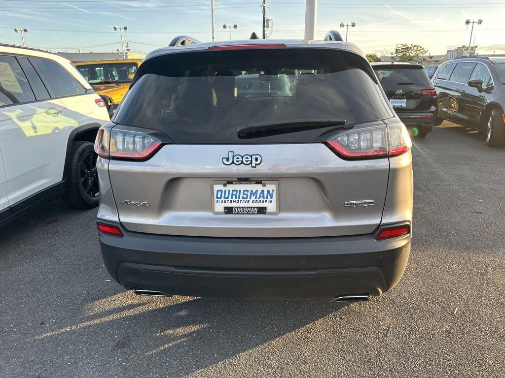 used 2022 Jeep Cherokee car, priced at $23,074