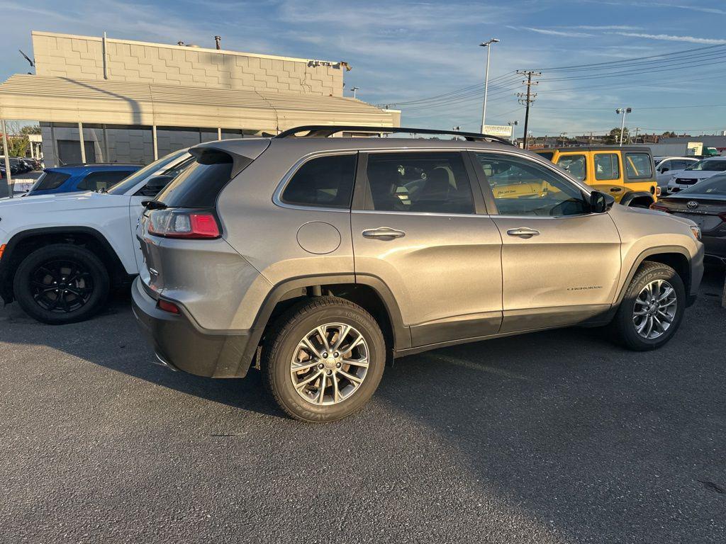 used 2022 Jeep Cherokee car, priced at $23,074