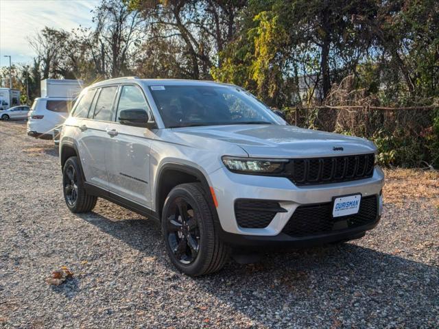 new 2025 Jeep Grand Cherokee car, priced at $41,606