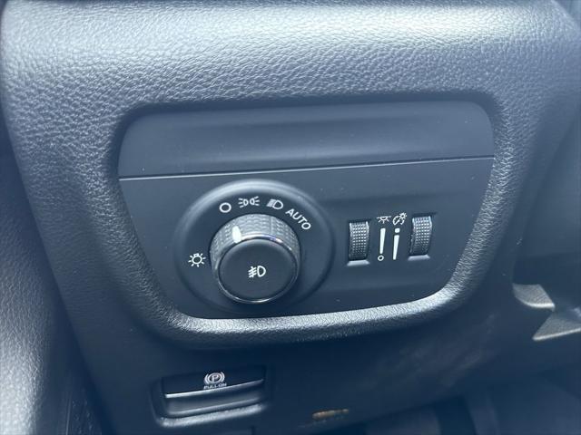 used 2023 Jeep Grand Cherokee car, priced at $33,000