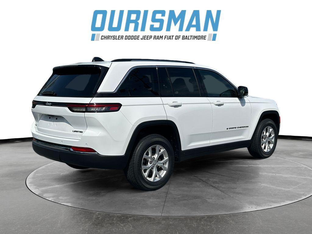 used 2023 Jeep Grand Cherokee car, priced at $29,400