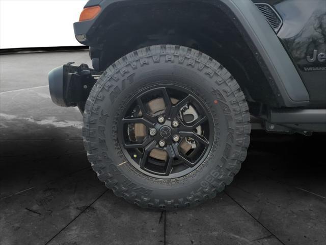 new 2025 Jeep Wrangler car, priced at $37,722