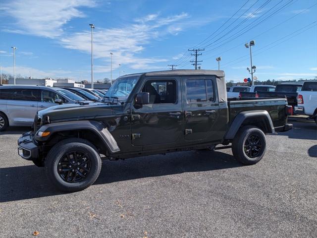 new 2023 Jeep Gladiator car, priced at $45,737