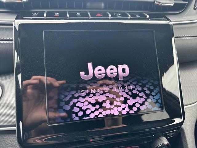 new 2025 Jeep Grand Cherokee car, priced at $34,857