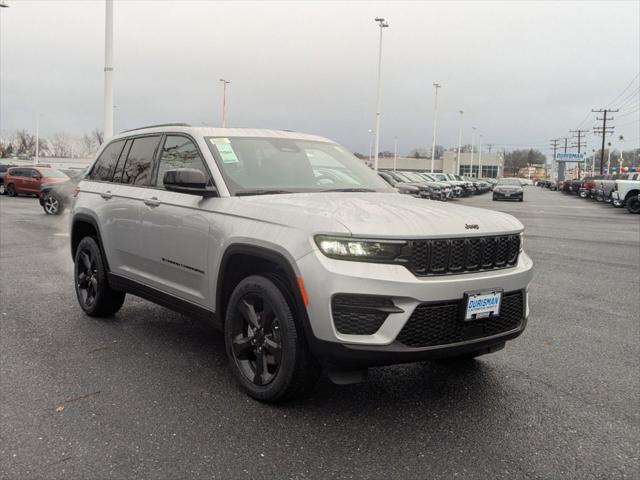 new 2025 Jeep Grand Cherokee car, priced at $41,608