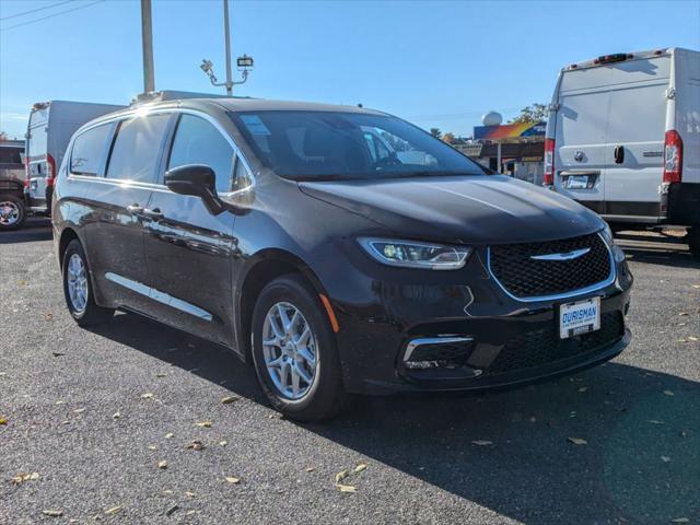 new 2025 Chrysler Pacifica car, priced at $40,759