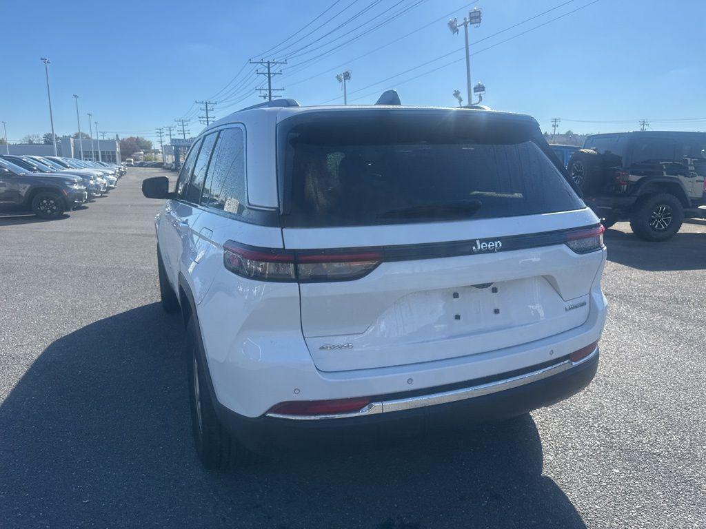 used 2023 Jeep Grand Cherokee car, priced at $27,500