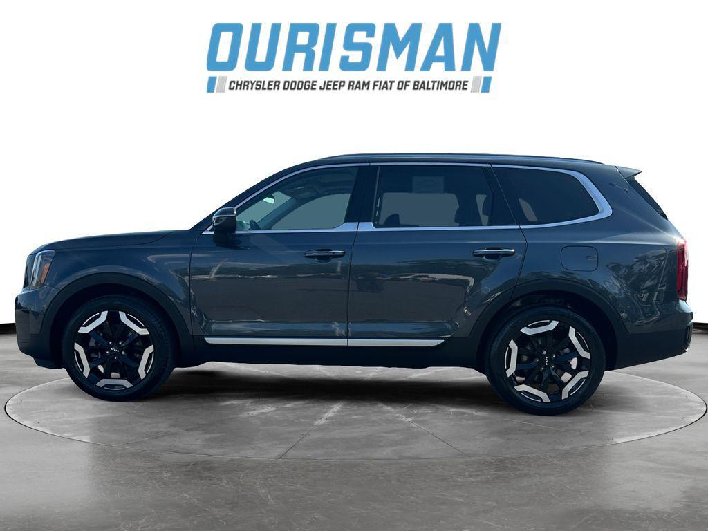 used 2023 Kia Telluride car, priced at $31,400