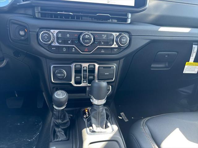 new 2025 Jeep Wrangler car, priced at $61,190