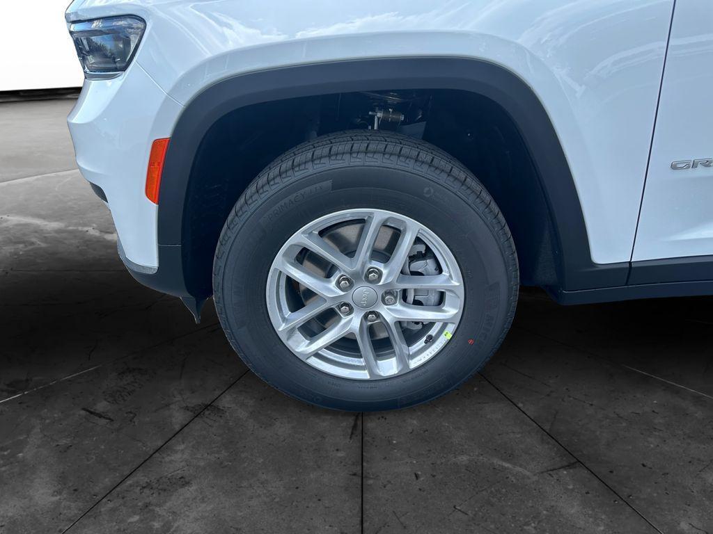 new 2025 Jeep Grand Cherokee L car, priced at $37,911