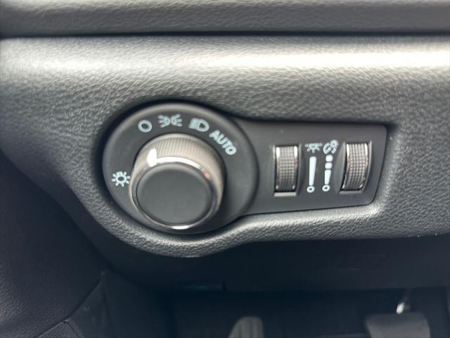 new 2025 Chrysler Voyager car, priced at $36,105