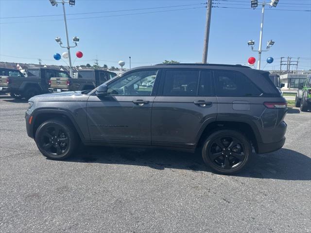 used 2023 Jeep Grand Cherokee car, priced at $31,500