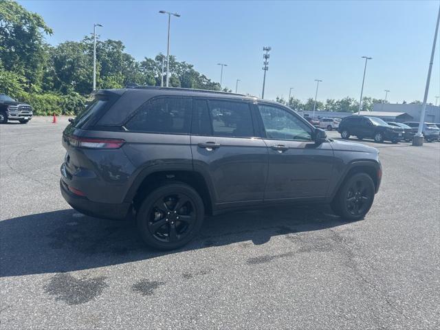 used 2023 Jeep Grand Cherokee car, priced at $31,500