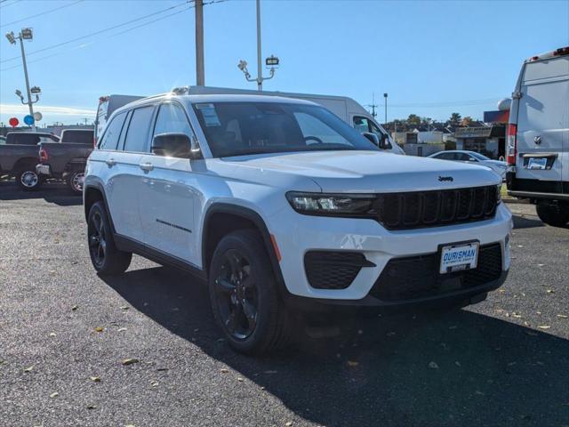 new 2025 Jeep Grand Cherokee car, priced at $39,581